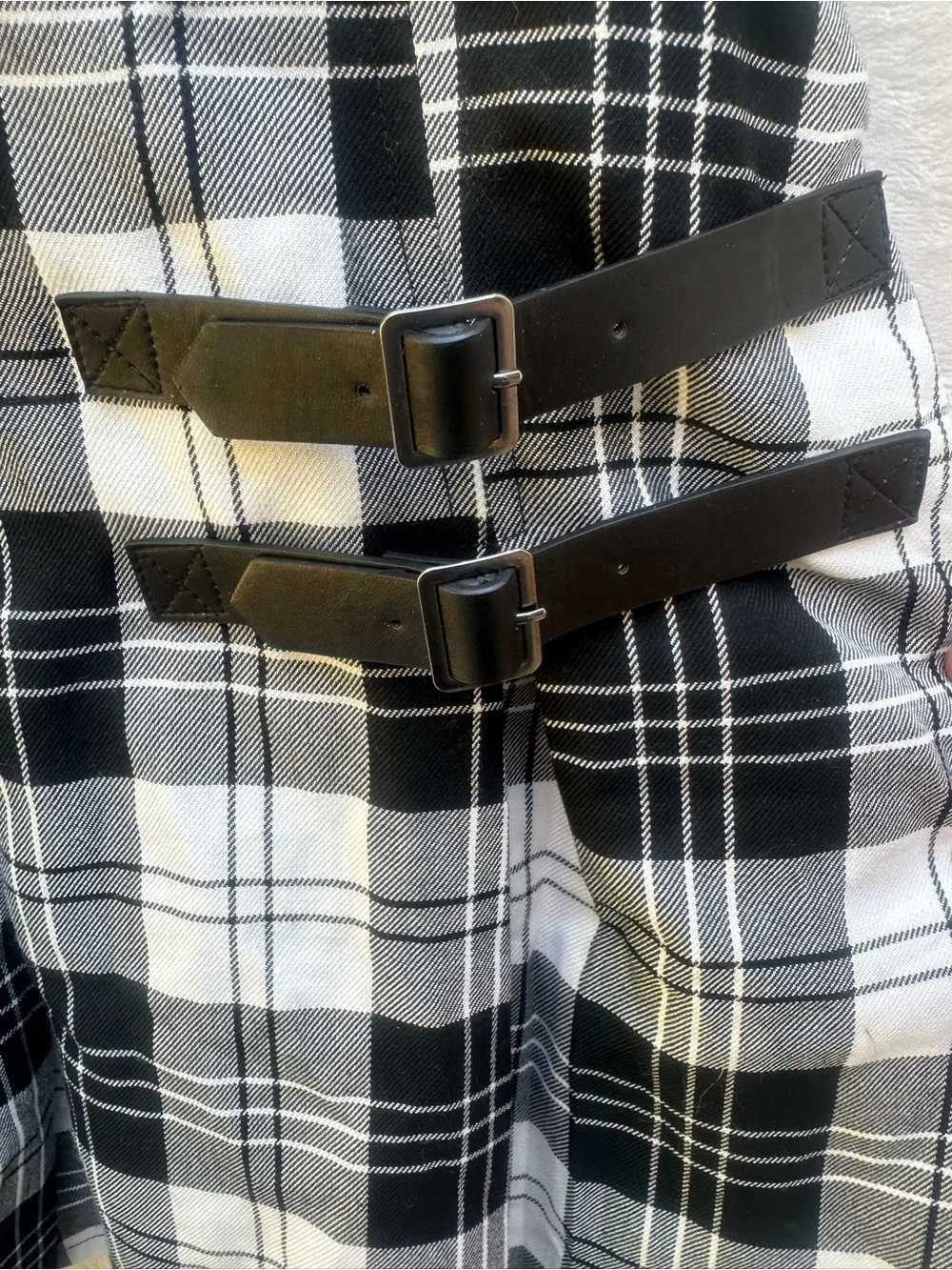 Hot Topic Plaid Overall Pinafore Skirt with Buckle Details size MD - Picture 5 of 8